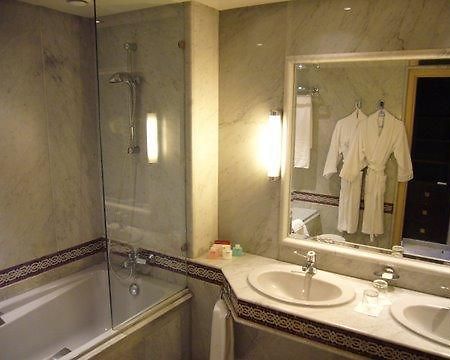 Crystal Rose Hostel Kumasi Luaran gambar